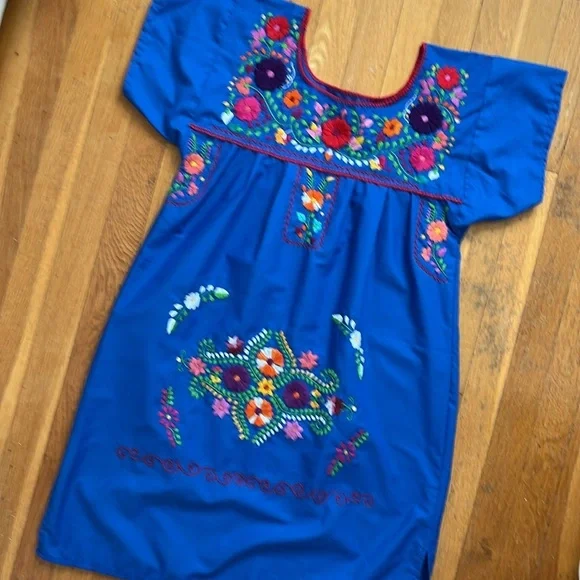 Vintage Mexican Huipil Hand Embroidered Puebla Dress Blue Floral Embroidery - Picture 5 of 11